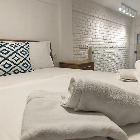 The White Loft - Explore Center By Foot