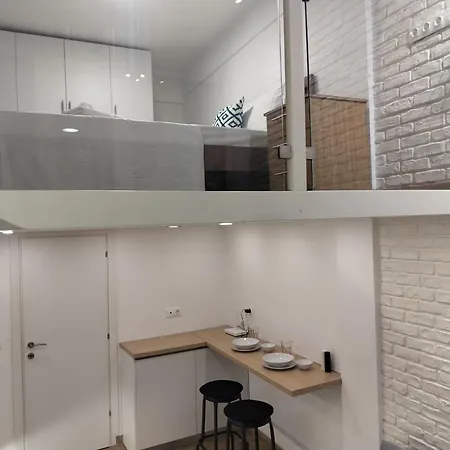 The White Loft - Explore Center By Foot