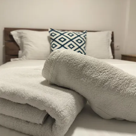 The White Loft - Explore Center By Foot *