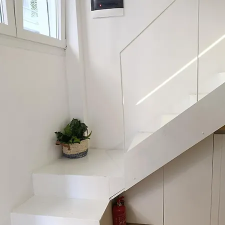 The White Loft Daire