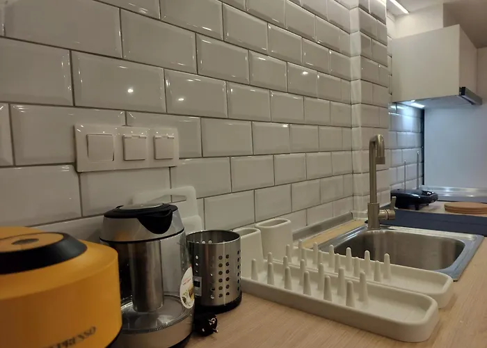 The White Loft - Explore Center On Foot - 350m From Seaside - Stylish Loft شقة *