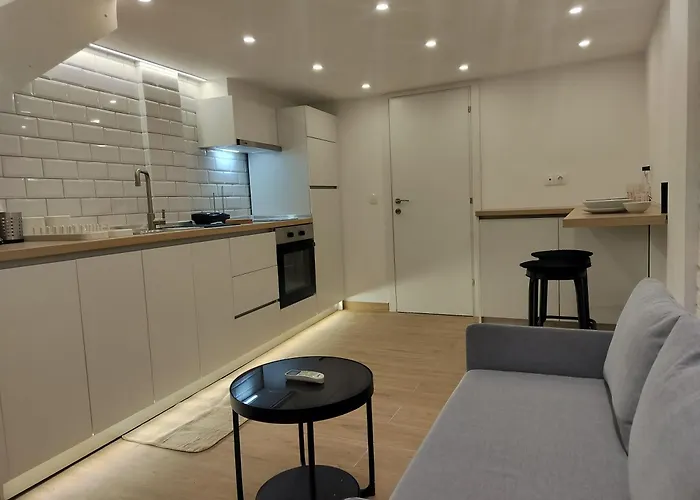 The White Loft - Explore Center On Foot - 350m From Seaside - Stylish Loft Apartamento Tessalónica