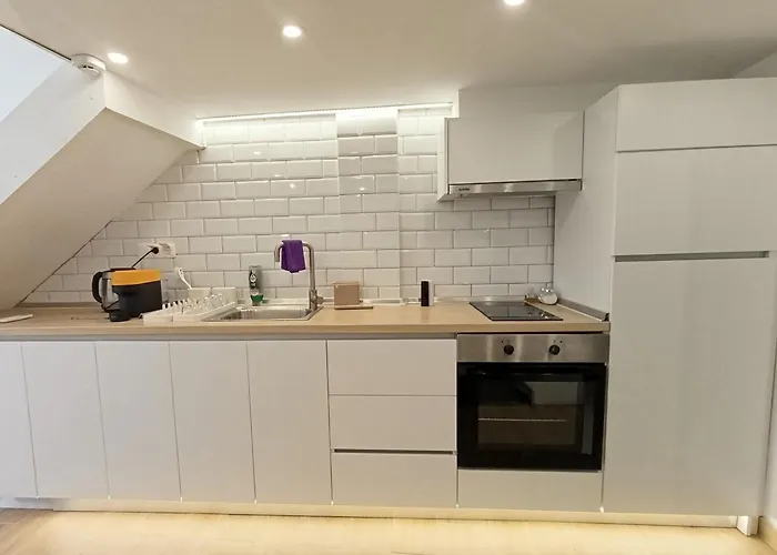 The White Loft - Explore Center On Foot - 350m From Seaside - Stylish Loft Apartamento *