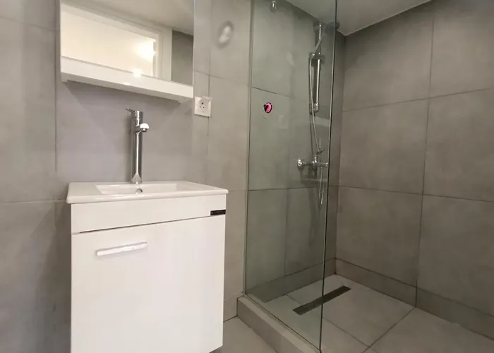 The White Loft - Explore Center On Foot - 350m From Seaside - Stylish Loft * Θεσσαλονίκη