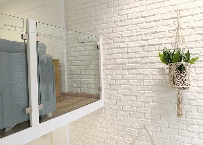 The White Loft - Explore Center On Foot - 350m From Seaside - Stylish Loft Апартаменты *