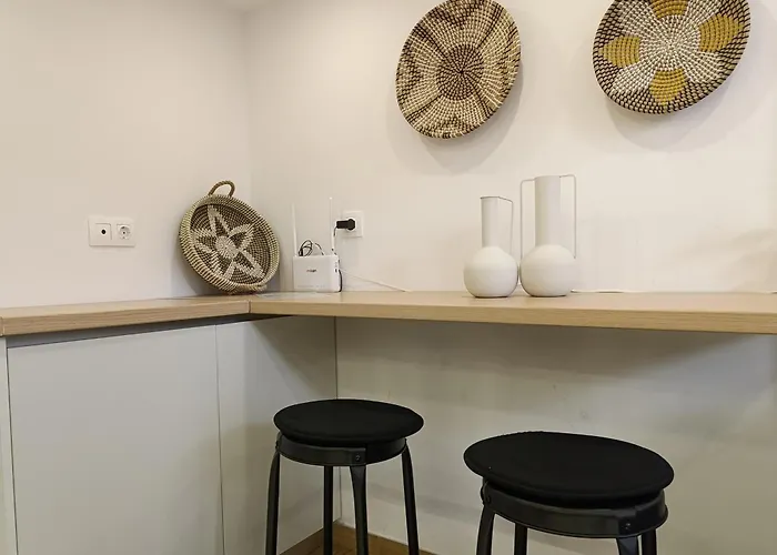 Apartamento The White Loft - Explore Center On Foot - 350m From Seaside - Stylish Loft Tessalónica